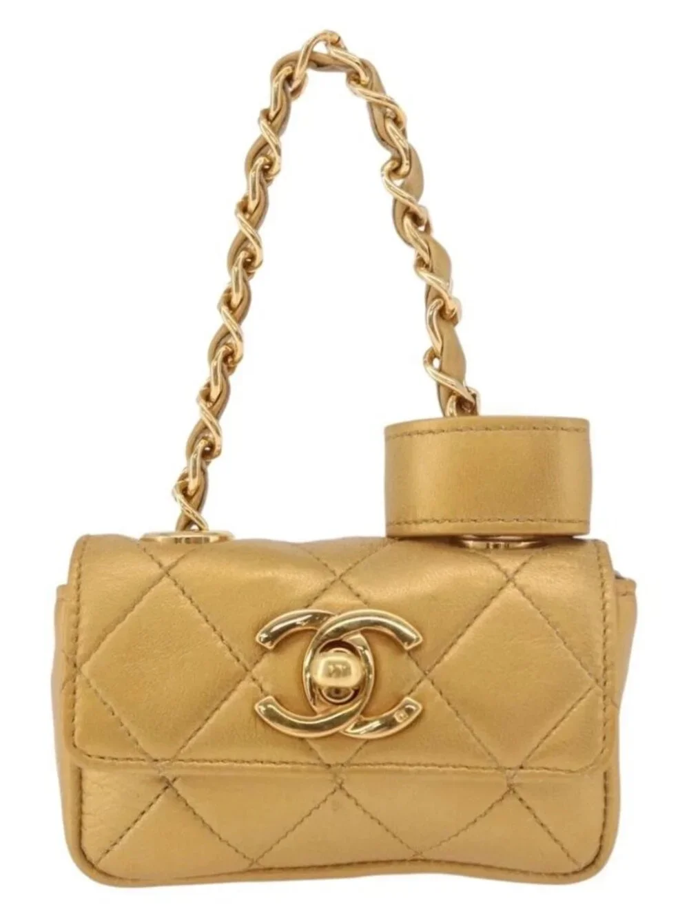 CHANEL Matelasse Chain Pouch Lamb Skin Gold CC Auth bs35703V